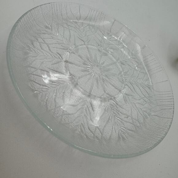 Vintage Arcoroc Country Wheat Saucers 5 3/8 inch, Clear Glass, Set of 5 - Picture 3 of 7